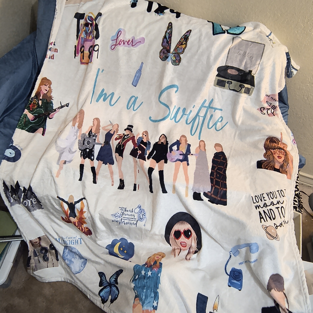 Swiftie Themed Blanket